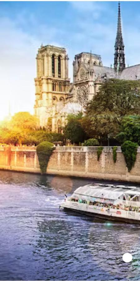 Little Champs-Elysees Apartment ดร็องซี ภายนอก รูปภาพ