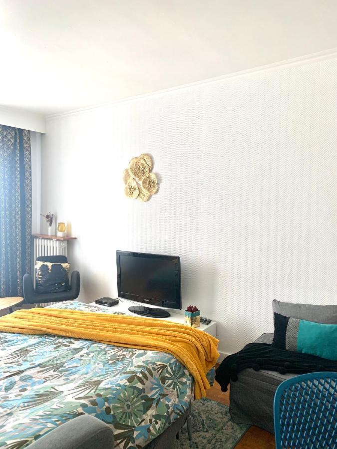 Little Champs-Elysees Apartment ดร็องซี ภายนอก รูปภาพ