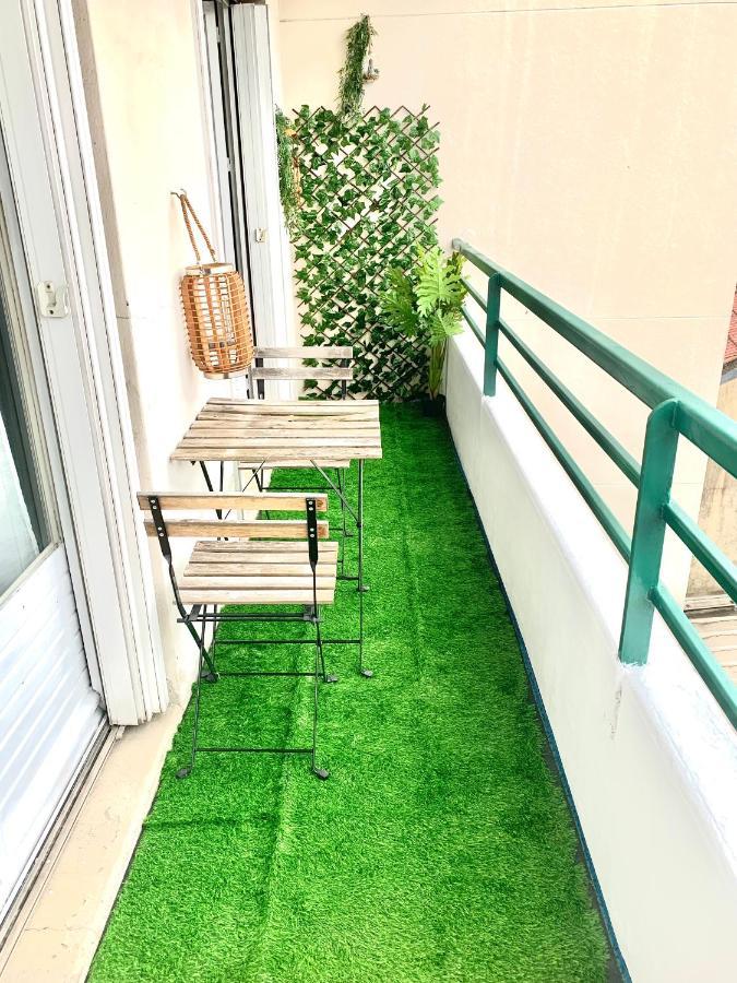 Little Champs-Elysees Apartment ดร็องซี ภายนอก รูปภาพ