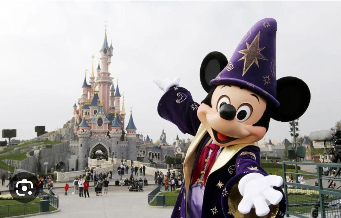 Little Champs-Elysees Apartment ดร็องซี ภายนอก รูปภาพ
